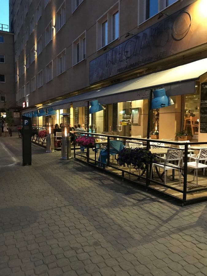 Warszawa Hoza Appartement Buitenkant foto