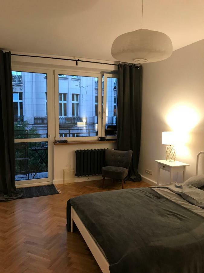 Warszawa Hoza Appartement Buitenkant foto