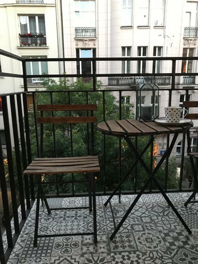 Warszawa Hoza Appartement Buitenkant foto